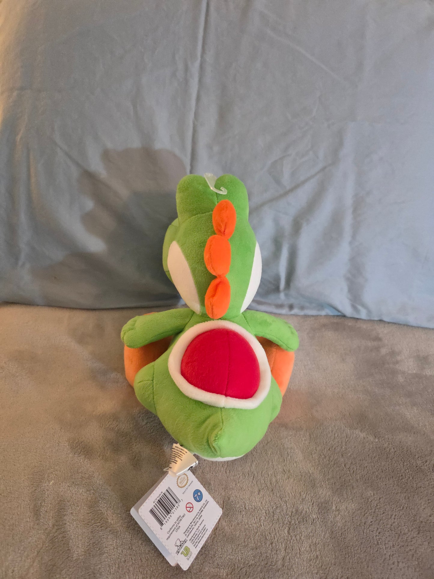 Nintendo Super Mario - Yoshi 11" Plush - Brand New